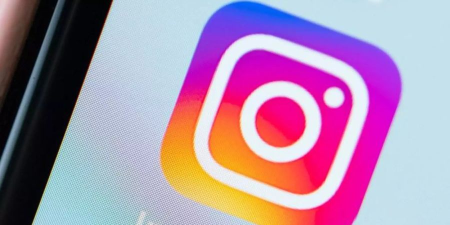 Instagram plant künftig unter anderem Talkshows und Fragerunden. Foto: Catherine Waibel/dpa-tmn