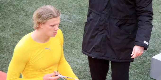 2:2 in Köln - Erling Haaland stampft hässig in die Kabine