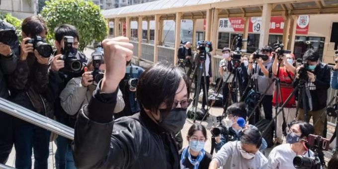 In Hongkong sind 47 Anhänger der demokratischen Opposition wegen angeblicher Verstösse gegen das umstrittene Sicherheitsgesetz festgenommen und angeklagt worden. Foto: Isaac Wong/SOPA Images via ZUMA Wire/dpa In Hongkong sind 47 Anhänger der demokratischen Opposition wegen angeblicher Verstösse gegen das umstrittene Sicherheitsgesetz festgenommen und angeklagt worden. Foto: Isaac Wong/SOPA Images via ZUMA Wire/dpa