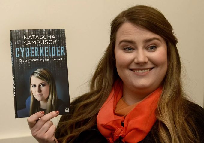 Natascha Kampusch steht heute wieder voll im Leben. natascha kampusch