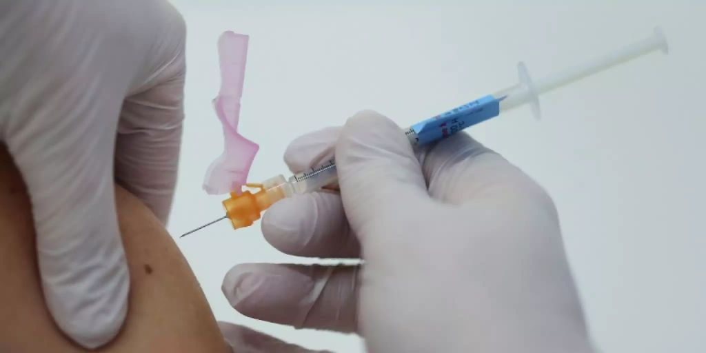 Coronavirus: Darum erkranken zweifach Geimpfte schwer - Vimarsana News