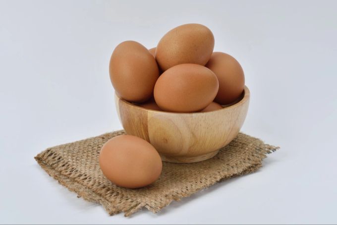 Eierschalen sind ein natürlicher Dünger. Eier