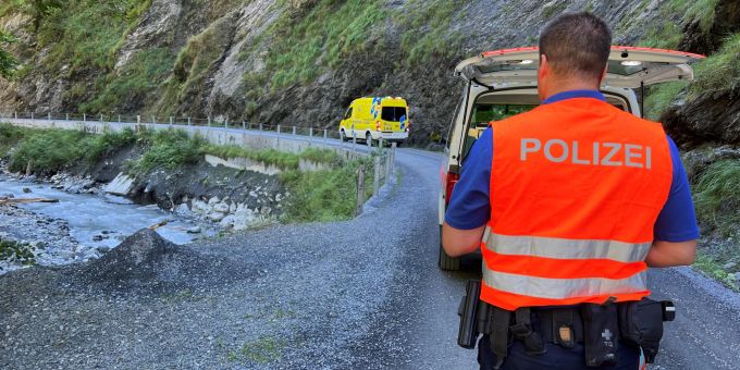 Tödlicher Unfall - Wanderer behindern Retter bei Taminaschlucht
