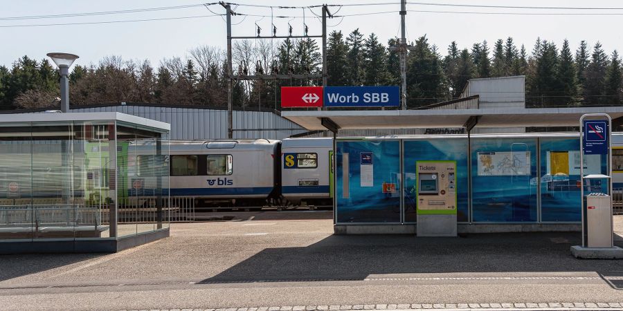 Der SBB Bahnhof Worb SBB.