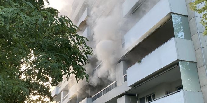 Brand im dritten Stock eines Mehrfamilienhauses in Liestal BL Brand im dritten Stock eines Mehrfamilienhauses in Liestal BL