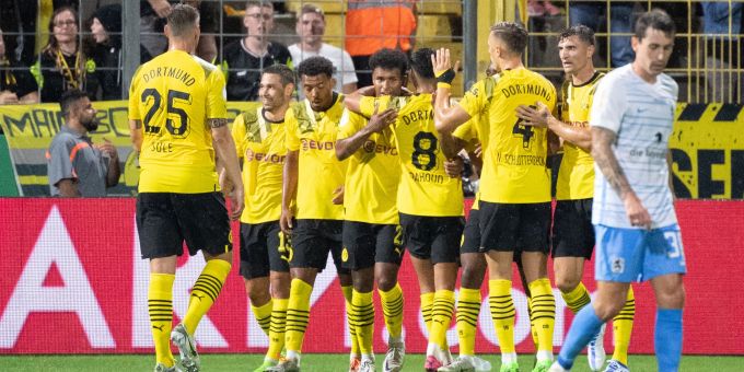 Der BVB gewann bei 1860 München mit 3:0. Der BVB gewann bei 1860 München mit 3:0.