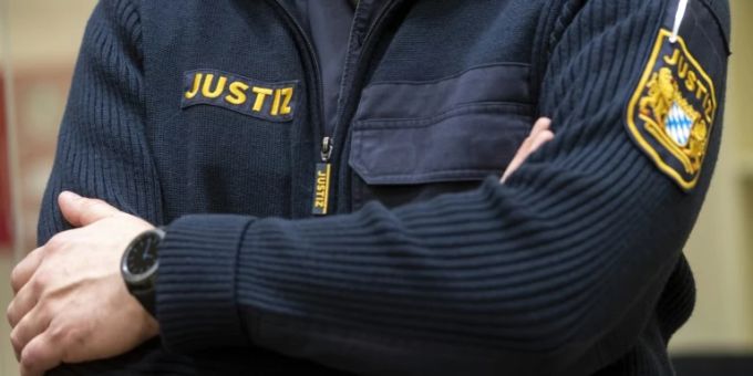 Justizangestellter Justizangestellter
