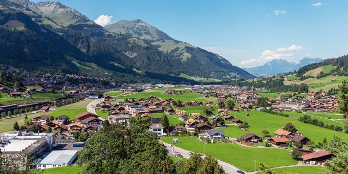 Blick auf die Gemeinde Frutigen im Kanton Bern. Blick auf die Gemeinde Frutigen im Kanton Bern.