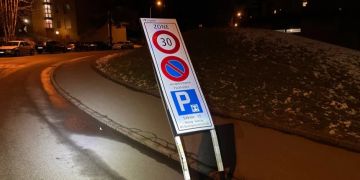 Beschädigte Signaltafel