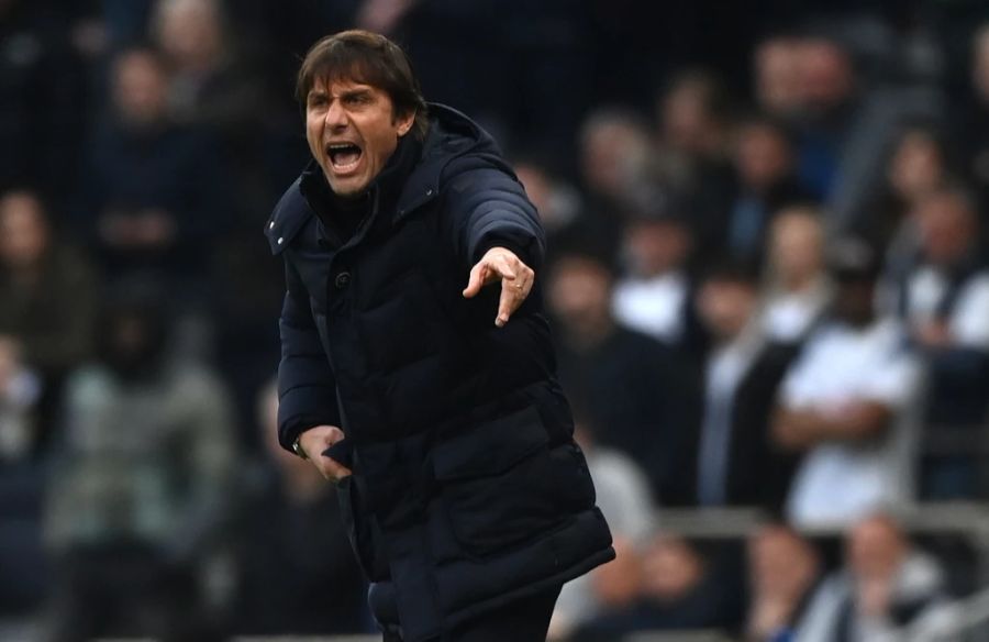 ...Antonio Conte (Tottenham),...