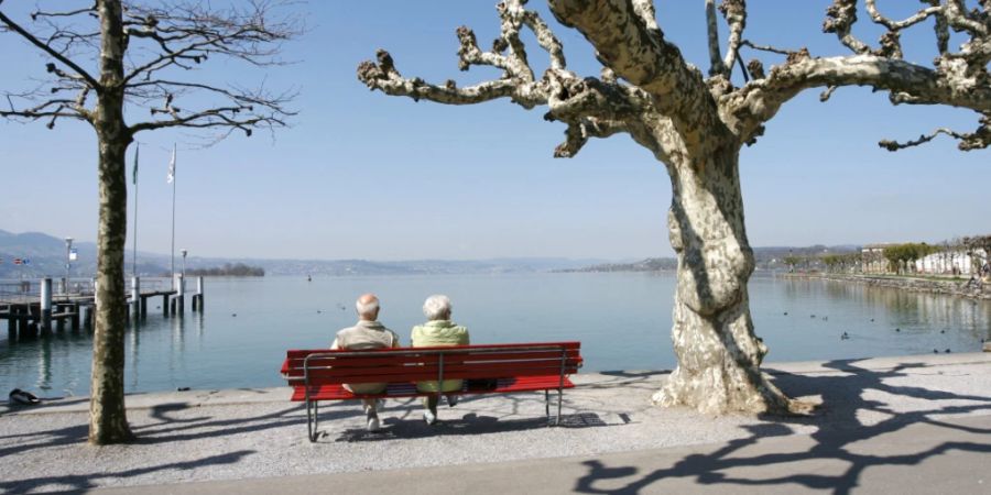 Nach dem guten 2021 bringt das bisher sehr schwache Börsenjahr 2022 die Verpflichtungen der Pensionskassen gegenüber ihren Versicherten wieder unter Druck. (Symbolbild)