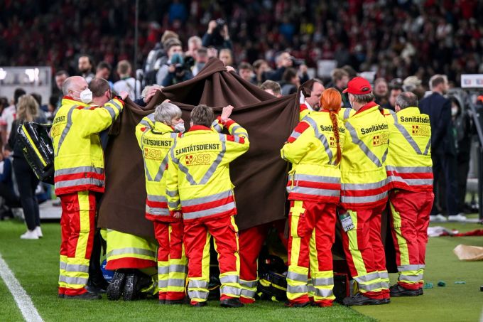 Vor der Siegerehrung beim DFB-Pokal-Finale zwischen RB Leipzig und SC Freiburg in Berlin kam es zu einem medizinischen Notfall. Medizinischer Notfall RB Leipzig