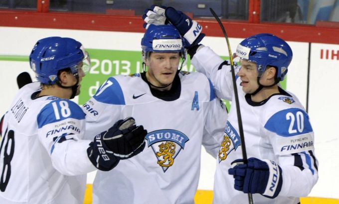 Sami Lepistö (links) wurde 2011 mit Finnland Weltmeister. Jetzt wechselt er zu den SCL Tigers. SCL Tigers