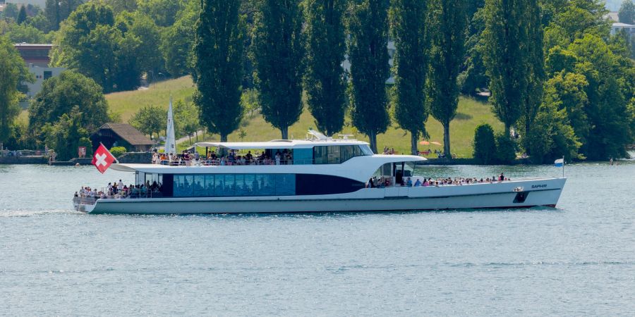 Schifffahrt (SGV) auf dem Vierwaldstättersee. - Luzern