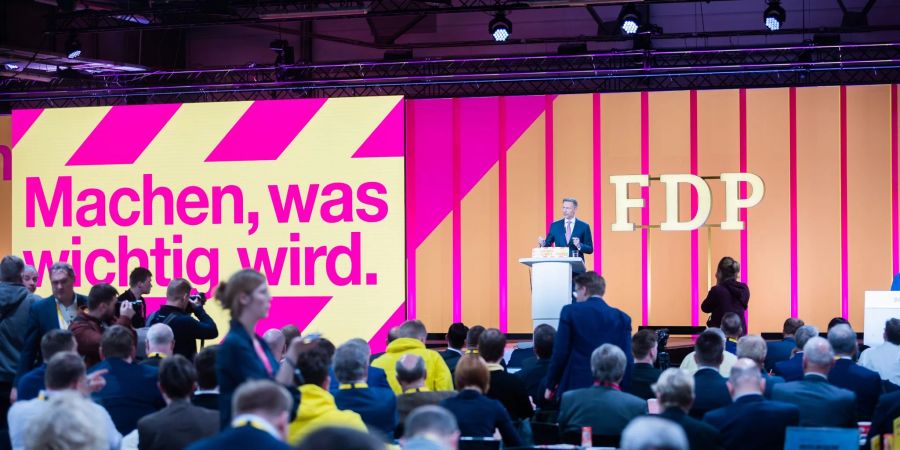 Der FDP-Bundesvorsitzende Christian Lindner spricht beim Bundesparteitag.