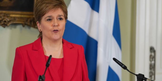 Verhaftet - Nicola Sturgeon nach sieben Stunden Gewahrsam wieder frei