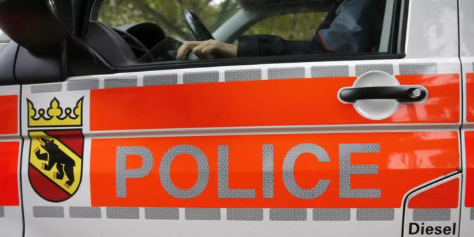 Die Kantonspoizei Bern weiss, wie man mit Falschfahrern umgeht. Unfall