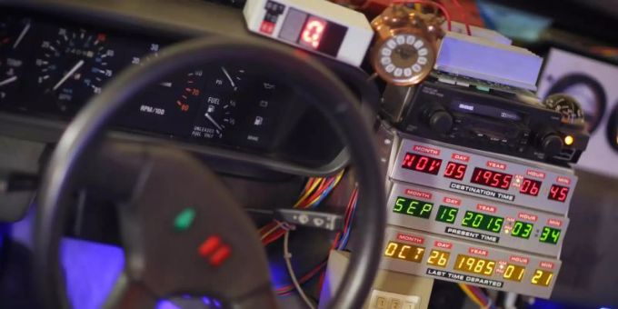 Zurück in die Zukunft: Mit einem DeLorean DMC-12 ist das möglich. DeLorean