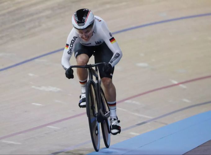 Findet die Absage von Olympia nicht so schlimm: Bahn-Weltmeisterin Emma Hinze. Olympia Hinze