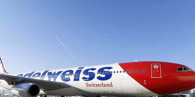 Die Fluggesellschaft Edelweiss bringt nächste Woche über 600 in Südamerika gestrandete Schweizer Touristen nach Hause. (Archivbild) Die Fluggesellschaft Edelweiss bringt nächste Woche über 600 in Südamerika gestrandete Schweizer Touristen nach Hause. (Archivbild)