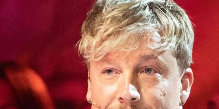 Samu Haber in der ProSieben-Show "The Masked Singer". Foto: Marcel Kusch/dpa