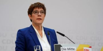 annegret krampf-karrenbauer