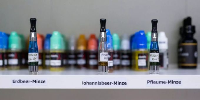 Liquids für E-Zigaretten in einem Laden Liquids für E-Zigaretten in einem Laden