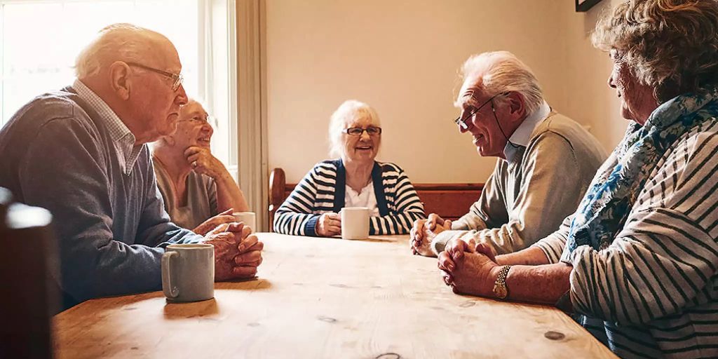 Ältere Menschen möchten zu Hause wohnen bleiben