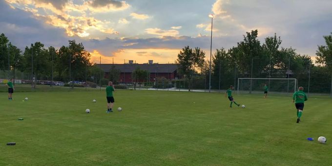 Der FC Schwarzenburg bei einem Training Fussballresultate Köniz