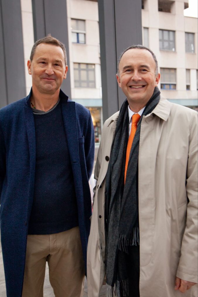 Peter Winkel vom Komiker Duo Lapsus und Prof. Farhad Hafezi Ärztlicher Direktor beim ELZA Institut.