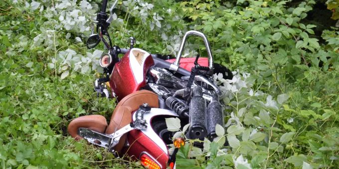 Fahrlehrer verletzt sich auf Lernfahrt. Fahrlehrer verletzt sich auf Lernfahrt