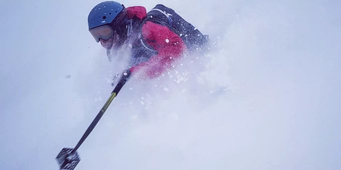 Matthias Koenig beherrscht das Steilwandskifahren. matthias koenig