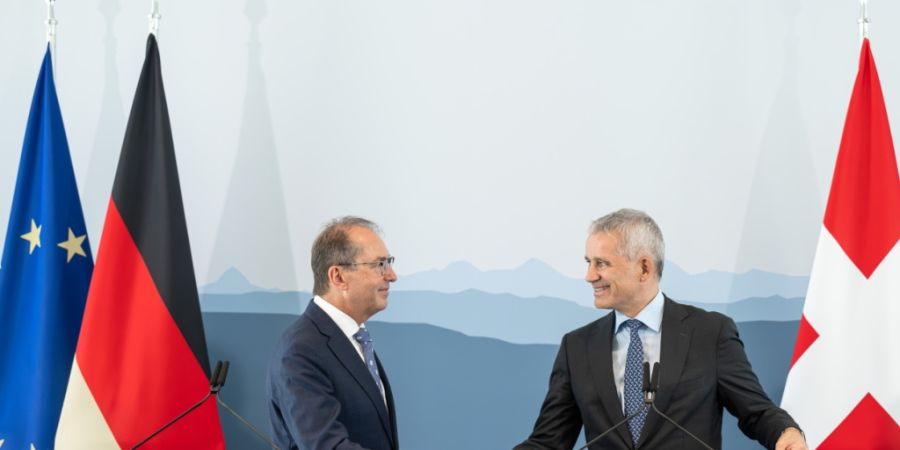 Bundesrat Beat Jans (rechts) und der deutsche Innenminister Alexander Dobrindt wollen die Zusammenarbeit bei der grenzüberschreitenden Kriminalität und der illegalen Migration verstä...