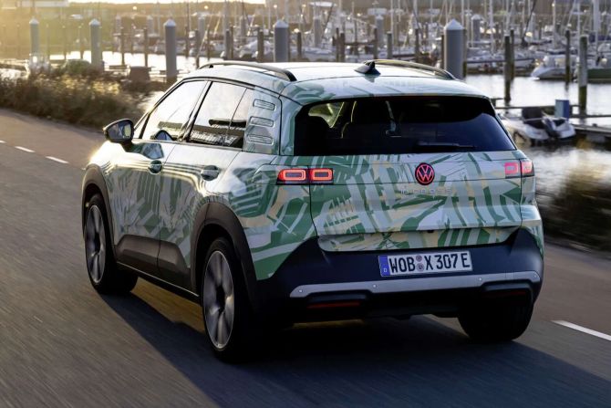 VW-Chef Oliver Blume dementierte zwar direkte Verkaufsgespräche, bezeichnete die Nutzung unterausgelasteter deutscher Fabriken mit chinesischen Partnern jedoch als «intelligente Lösung».