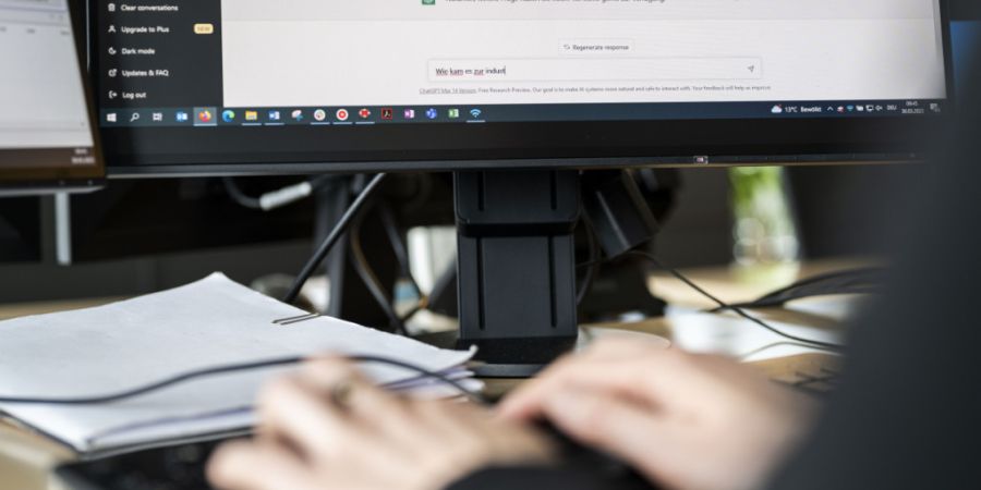 Der US-Bundesstaat Florida wirft der KI-Firma OpenAI in einer Klage vor, die Nutzerinnen und Nutzer ihrer Software ChatGPT zu gefährden. (Archivbild)