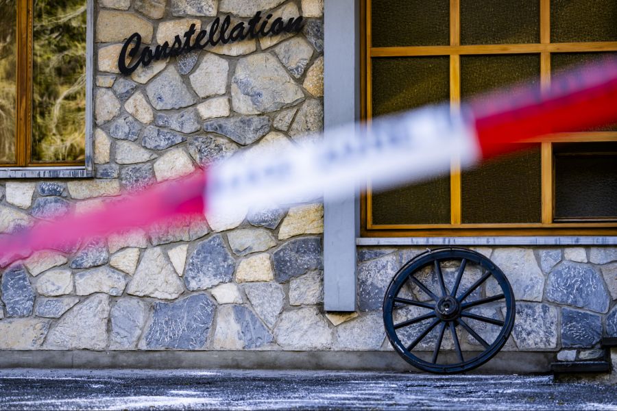 In der Bar «Le Constellation» in Crans-Montana ereignete sich in der Silvesternacht eine Tragödie mit 41 Toten und 115 Verletzten.
