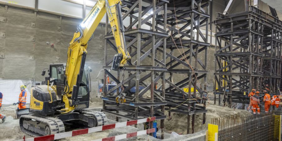 Am Bahnhof Bern wird viel gebaut. Das Projekt Zukunft Bahnhof Bern soll das Bauwerk für die kommenden Jahrzehnte fit machen. (Archivbild)