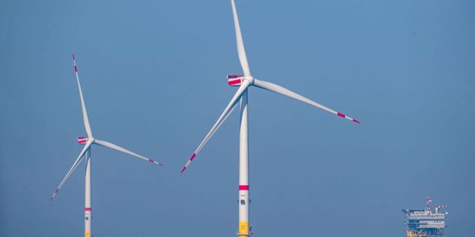 Drei Milliarden Euro - Behörde versteigert Windpark-Rechte