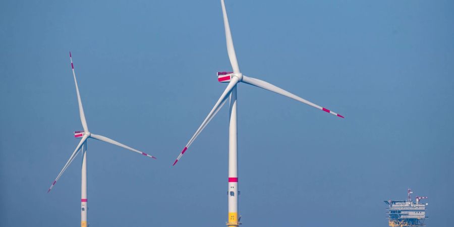 Die Nachfrage nach Offshore-Windrechten steigt. Rund 120 Kilometer nordwestlich von Helgoland sollen zwei neue Windparks entstehen.