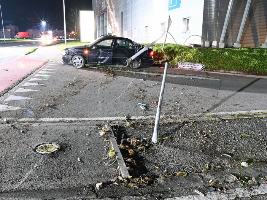 Der Fahrer musste den Führerausweis abgeben.