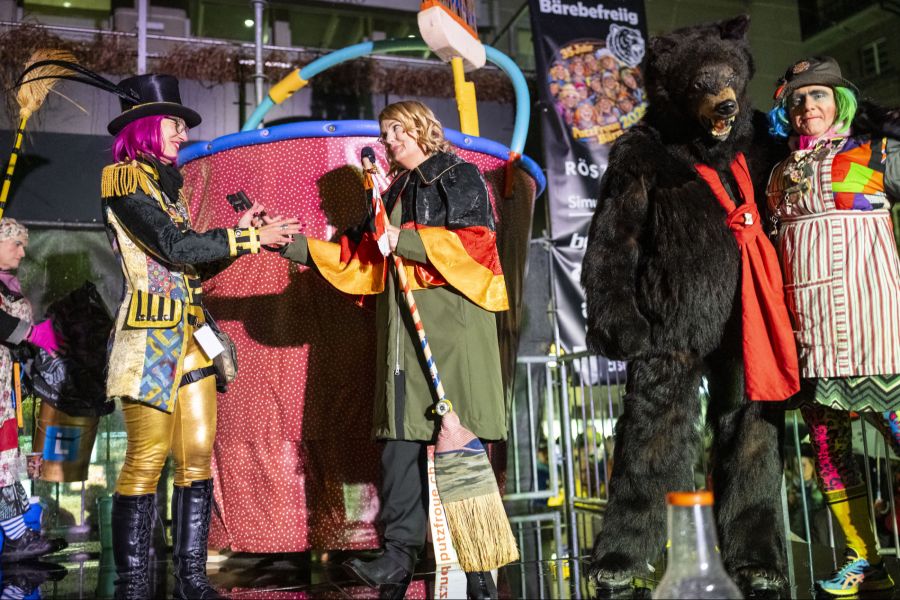 Am Donnerstagabend hat in Bern die Fasnacht begonnen.