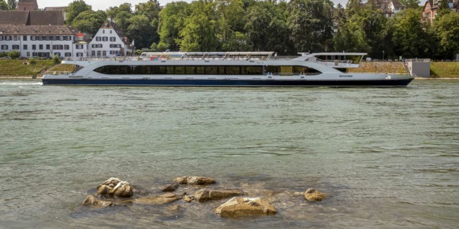 Das Rheinschiff Rhystärn gehört zur BPG-Flotte, die nach dem Willen des Basler Parlaments künftig in die Hände eines privaten Unternehmens geht. (Archivbild)