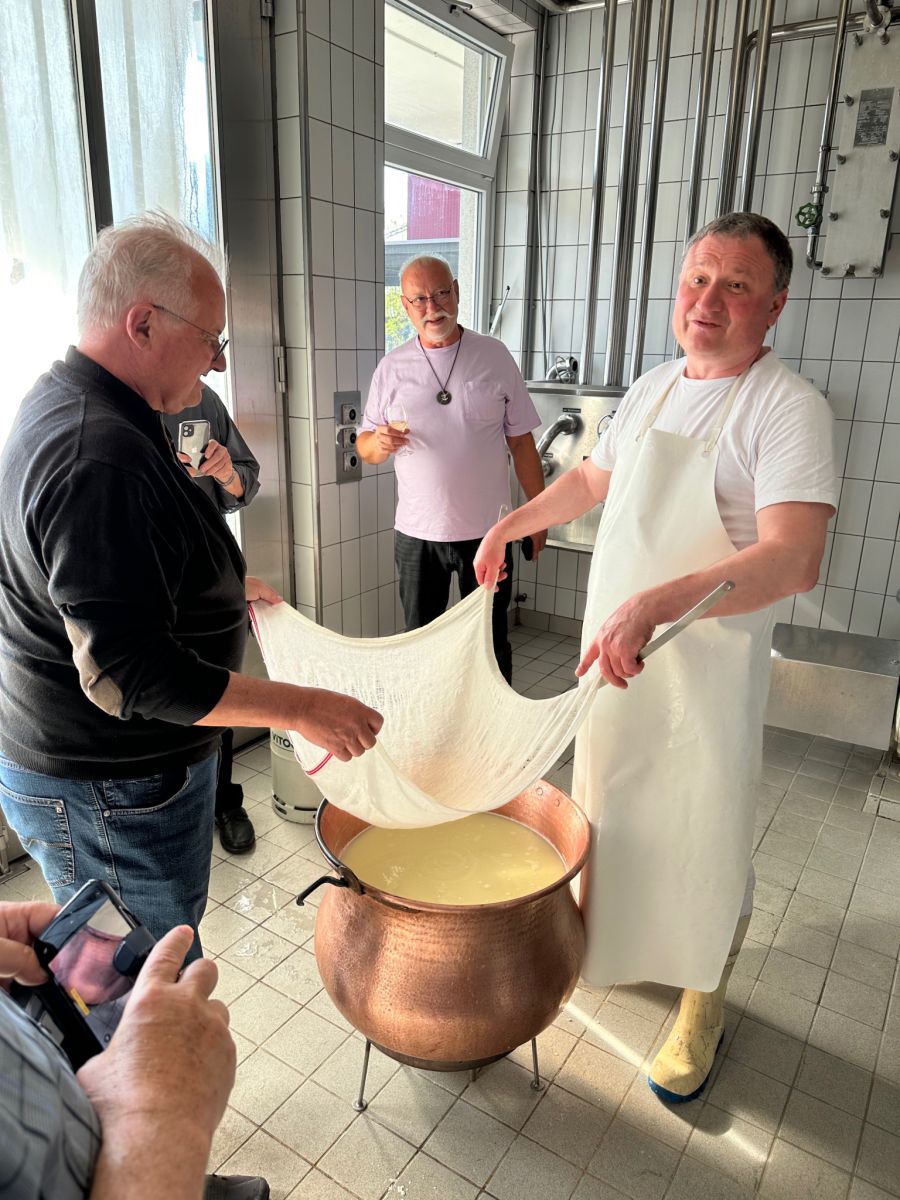 Käse Käserei Räz BärnerBär