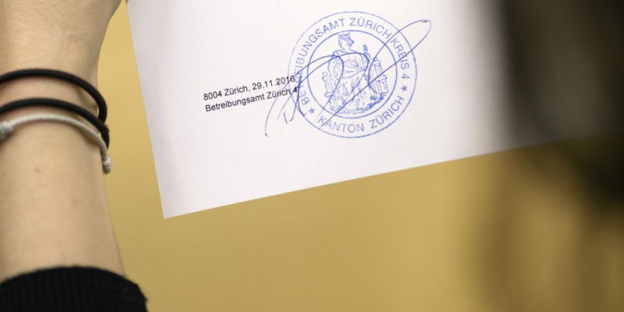 Die Betreibungsämter der Stadt Zürich verzeichneten im Jahr 2025 weniger Fälle. (Archivbild)