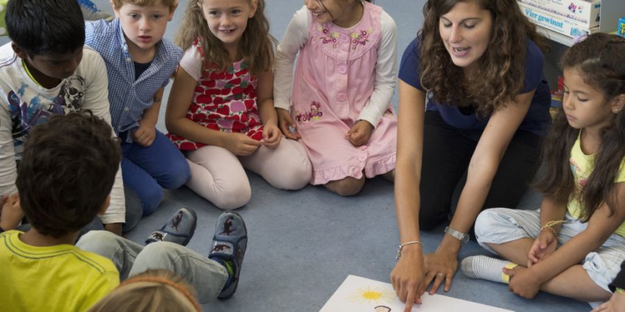 Genügend Lehrpersonen im Kanton Zürich: Für das kommende Schuljahr besteht kein Lehrpersonenmangel mehr. (Symbolbild)
