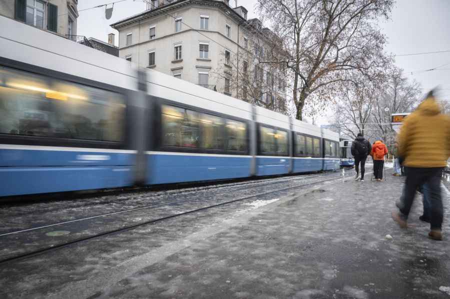 Neben Schnee gibt es diese Woche vielerorts auch Regen.