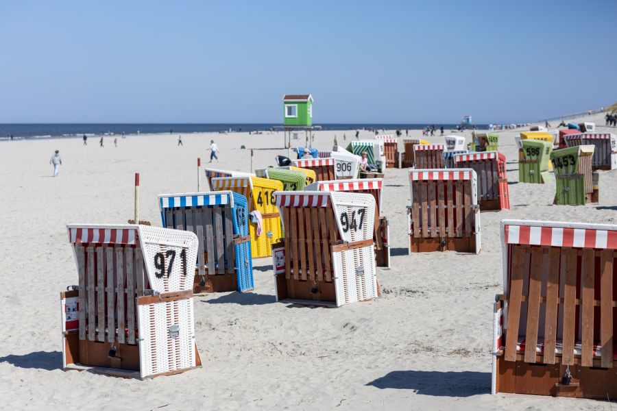 Die Strandkörbe an der Nordsee sind ein Kultobjekt.