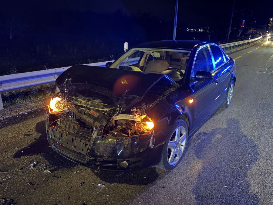 Ein Autofahrer prallte in das Fahrzeug vor ihm.