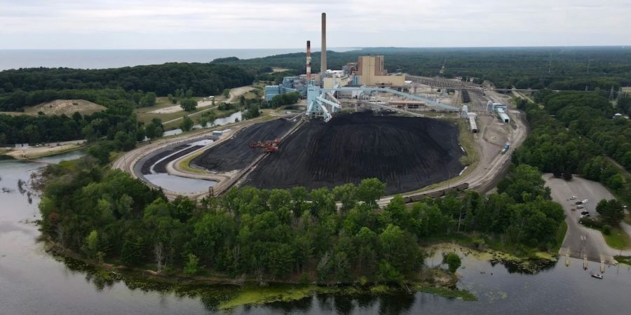 Donald Trump Kohlekraftwerk