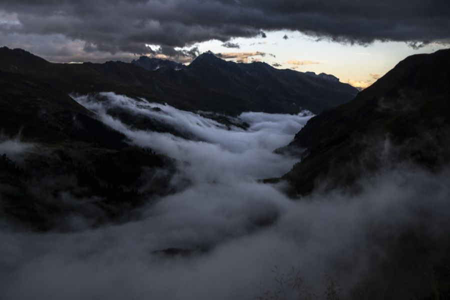 Abgesehen von morgendlichen Nebelfeldern zeigt sich die Sonne in allen Teilen der Schweiz. (Symbolbild)